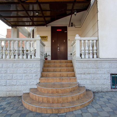 Silk Road Hotel Tbilisi Exterior photo